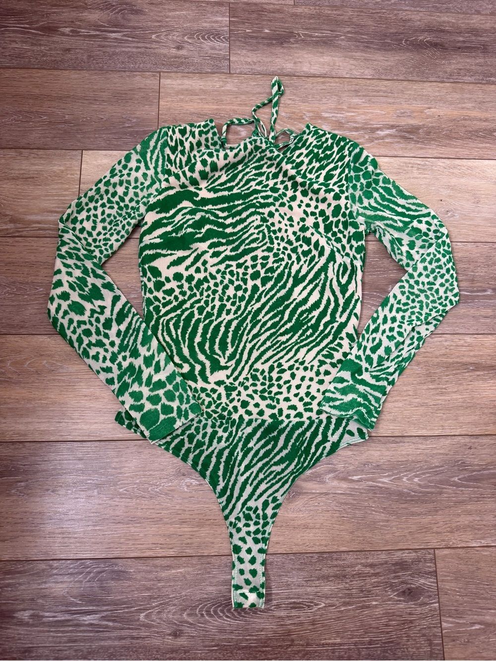 River Island Green and White Mesh Animal Print Long Sleeve Bodysuit Sz 10